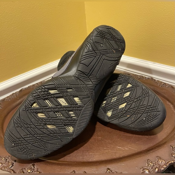 Men’s Nike Air Shoes - Picture 8 of 9